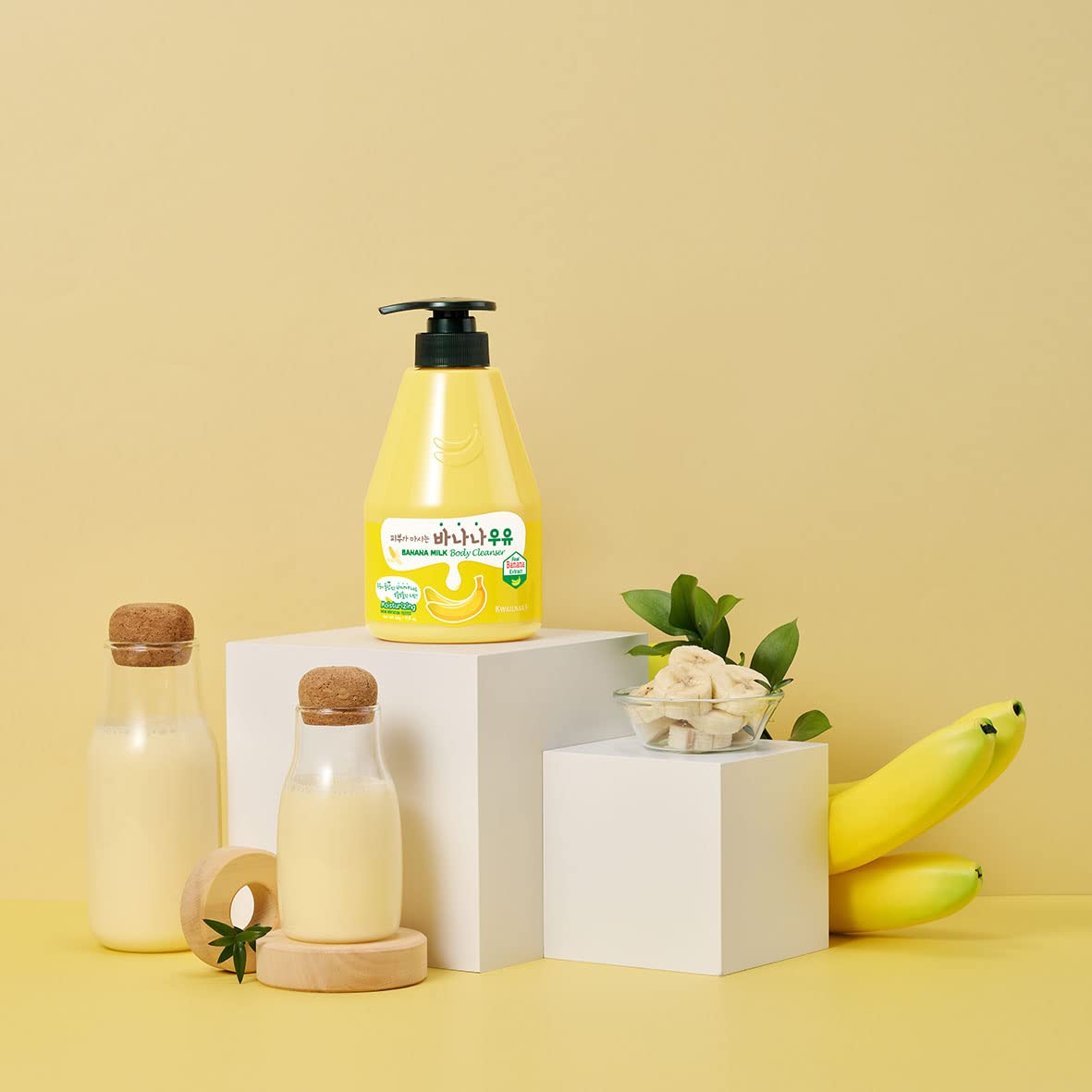 KWAILNARA Banana Milk Body Cleanser 560g